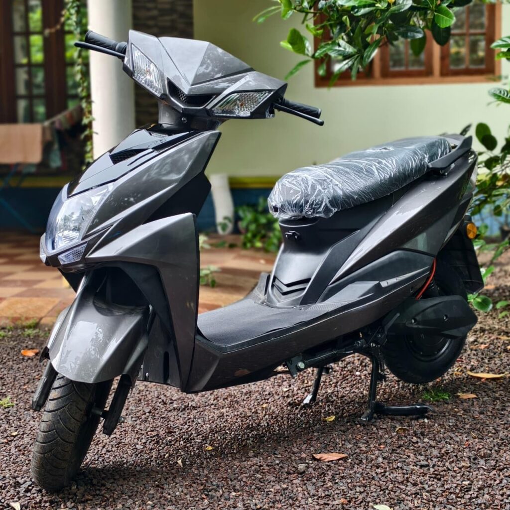 Ultrabikes Zoom Two Wheeler Electric Scooter | 60V 32AH Battery | Powerful Controller | 50 kmph Top Speed | 60 Km Range | DRL Lights | 3 Speed Modes, Reverse Mode