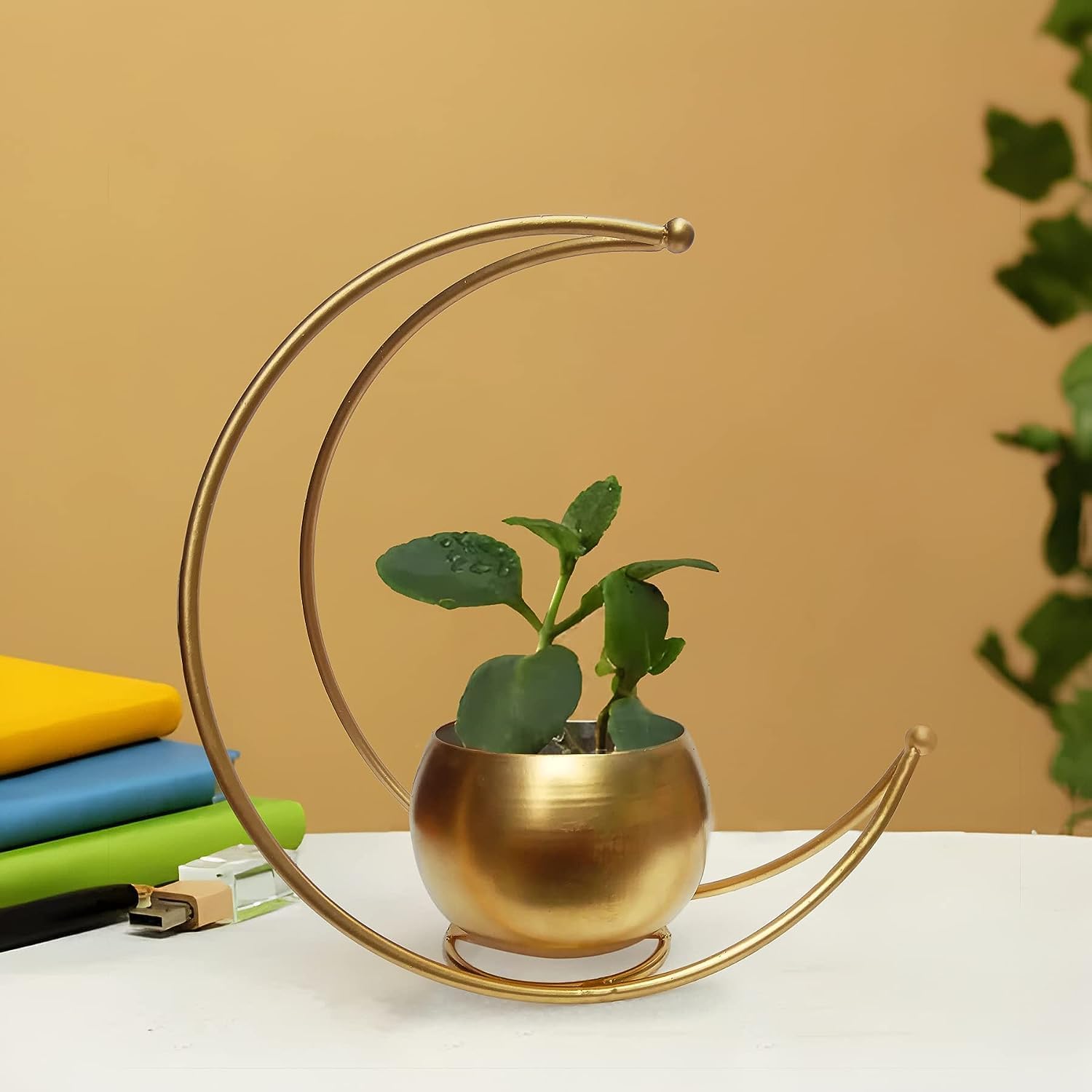 Metal Design Vase Table Decoration Flower Vase gold coated (24x24) CM Flower pot for home Decoration Pack of 1 Piece