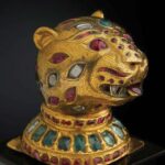 Treasures from India: Jewels from the Al-tTani Collection (Metropolitan Museum of Art (Hardcover))